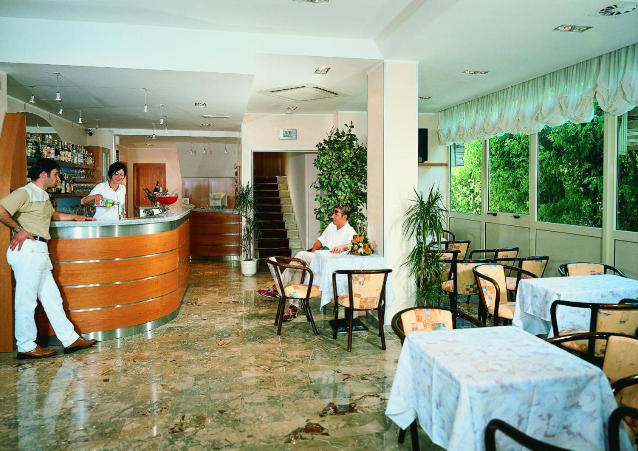 California Pastry Hotel Cervia Eksteriør bilde